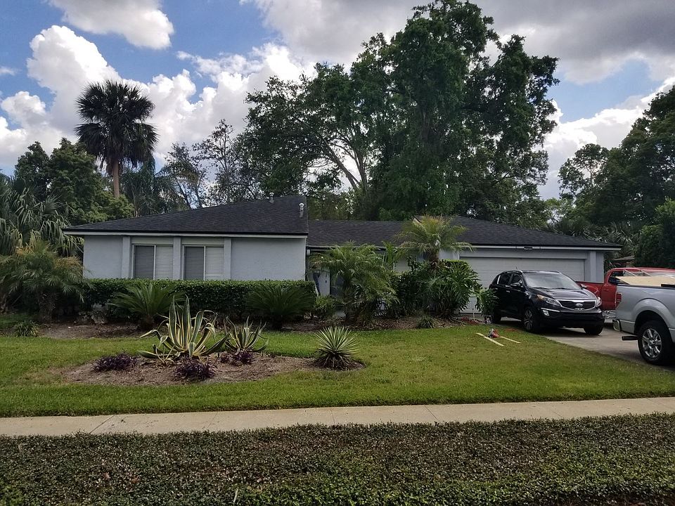 1st image of 320 Loch Lomond Ave