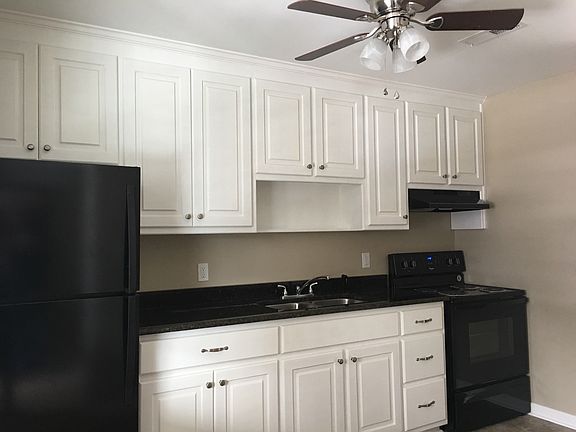 4th image of 642 Arnett Blvd APT 8A
