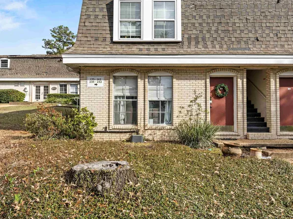 2020 Continental Ave APT 135, Tallahassee, FL 32304