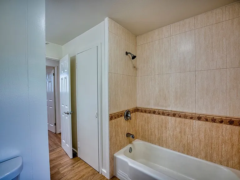 1770 Kilauea Ave — Photo 12