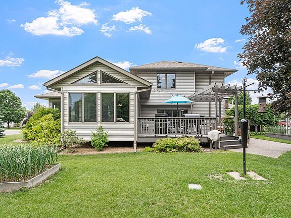 4th image of 6224 Glacier Dr