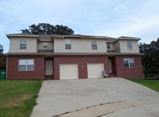 947 Vale St, Springdale, AR 72764