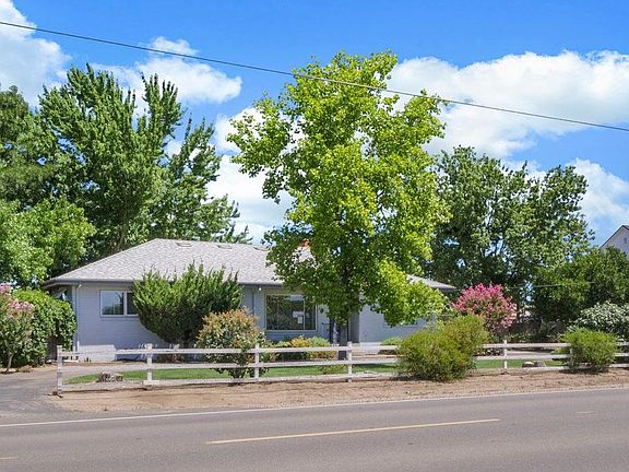 3rd image of 6237 E Harney Ln