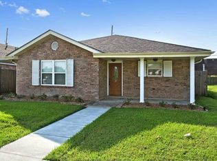 3105 Blomquist St, Meraux, LA 70075