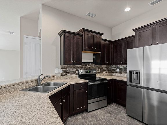 5th image of 27417 Elise Ct