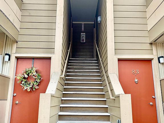 3rd image of 639 Caliente Dr #720-092