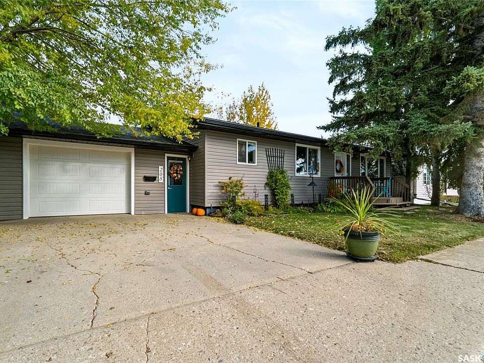 1st image of 205 Centennial Road
