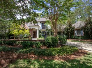 60 Saint Annes Dr, Hattiesburg, MS 39401
