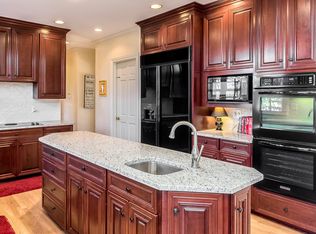 1672 Sherborne Ln, Powell, OH