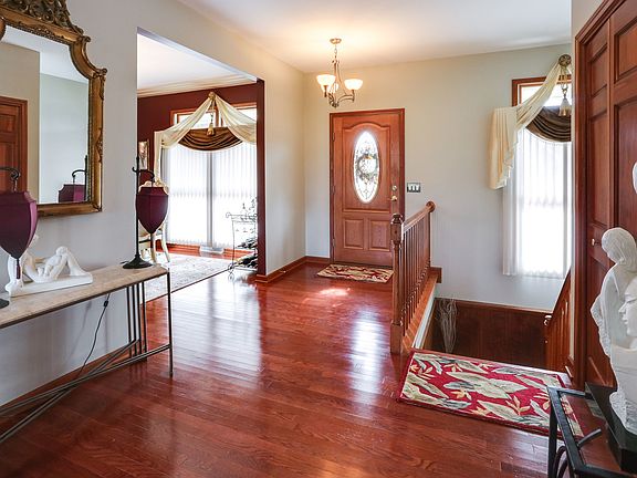 5th image of 8775 Stonebriar Dr