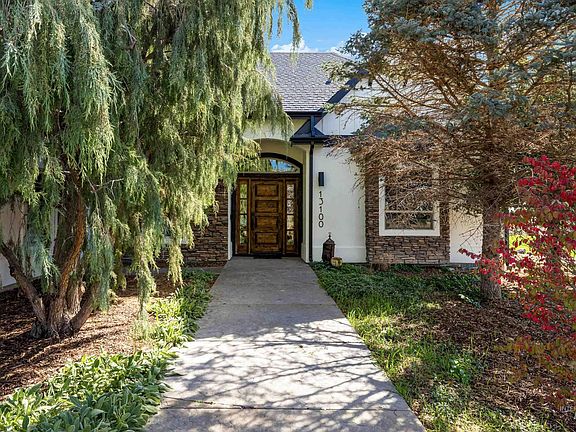 3rd image of 13100 S Laken Ln