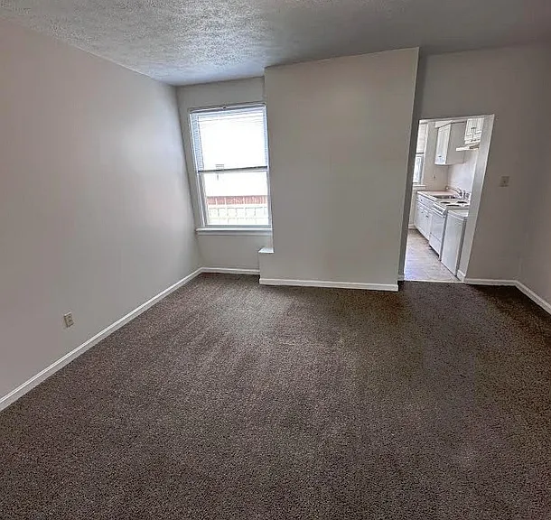 519 Marwood Avenue - 519 — Photo 5