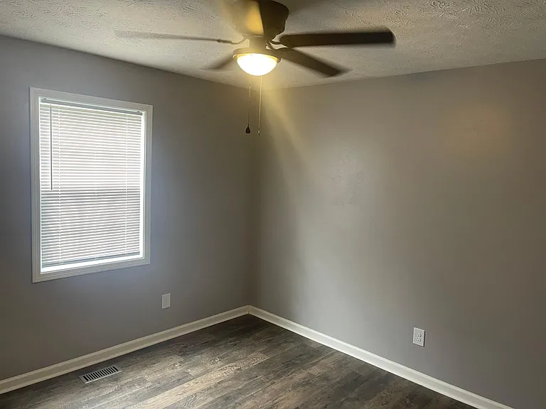 1812 Red Rose Ln — Photo 6