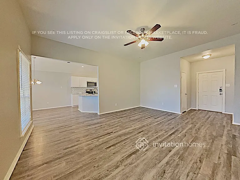 512 Bretts Way — Photo 6