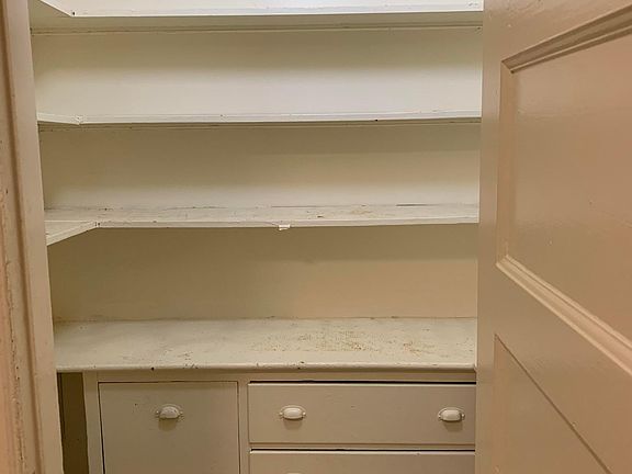 Kitchen Pantry
