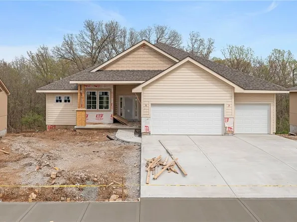 11629 S Barker Rd, Olathe, KS 66061