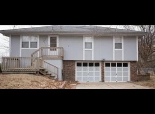 501 SE Claremont St, Lees Summit, MO 64063