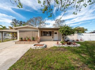 5596 Pershing St NE, Saint Petersburg, FL 33703