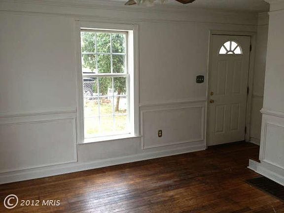 3rd image of 2132 S Oxford St