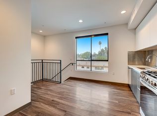 641 N Hobart Blvd, Los Angeles, CA 90004