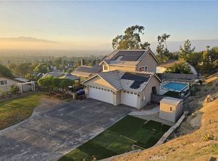 23040 Wren St, Grand Terrace, CA 92313