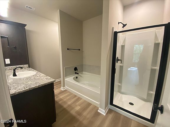 4th image of 316 Cainwood Ct