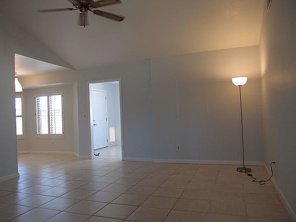 Family room, vaulted ceiling