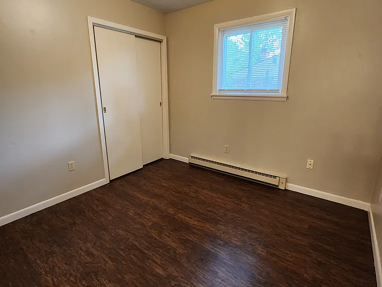 201 McKinley Dr #3 — Photo 6
