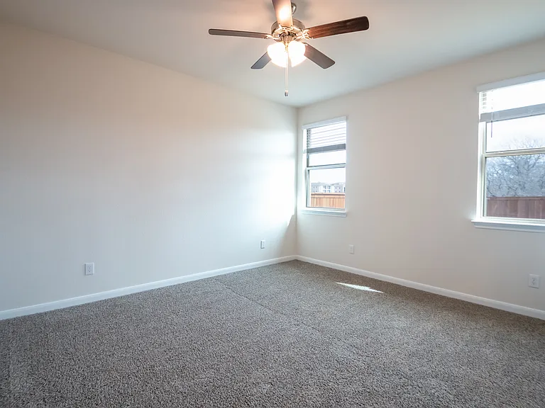 3608 Southbend Dr — Photo 4