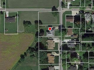 405 S Main St, Waldron, IN 46182