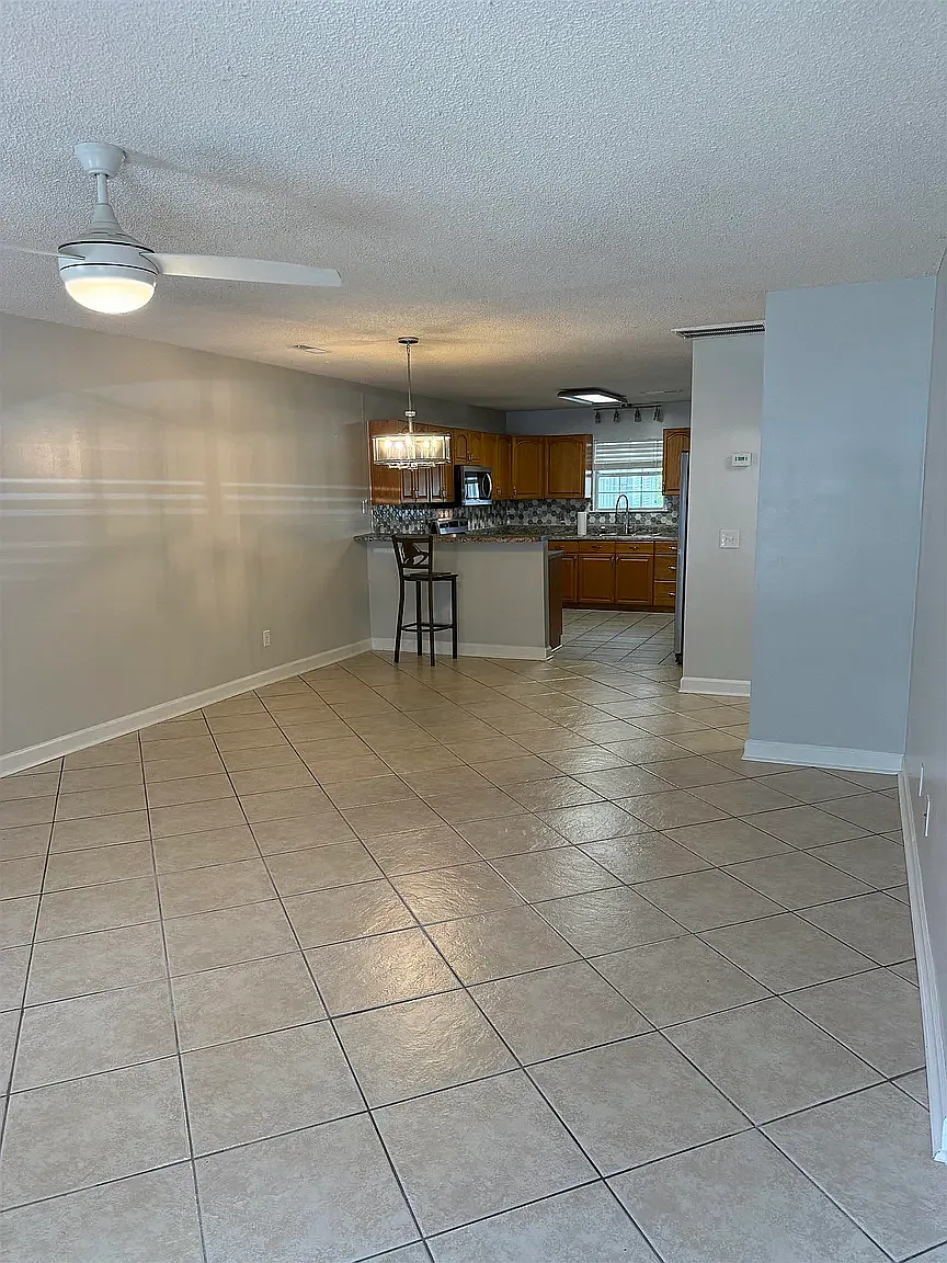 3 bed, 1792 sqft, $1,650 — Photo 4