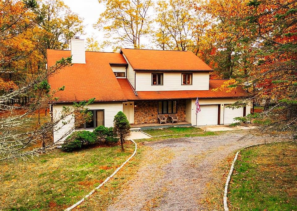 122 Ravenhill Rd, Tamiment, PA 18371 Zillow