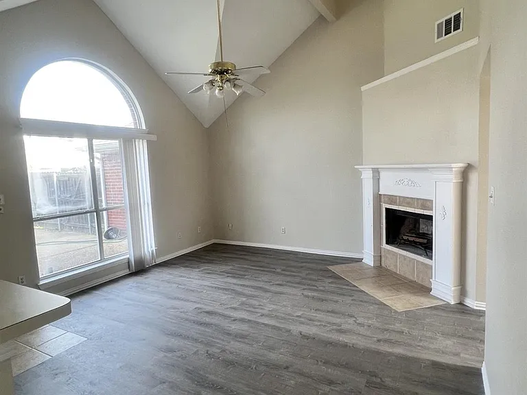 4201 Baccarat Dr — Photo 5