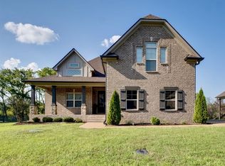811 Ridgestone Pl, Lebanon, TN 37087