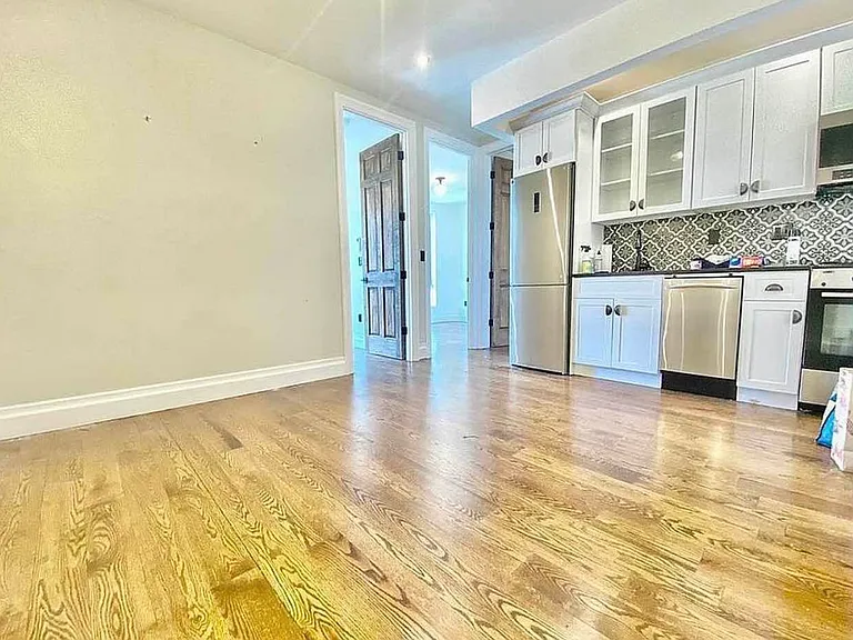 81 Stockholm St #2B — Photo 8