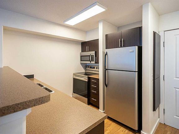 5th image of 234 S Stony Mountain Rd #208