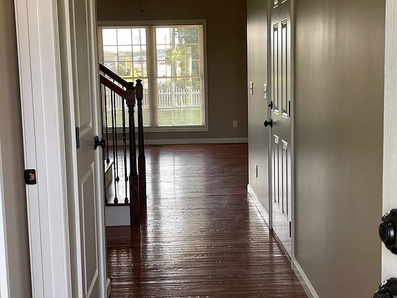 4th image of 114 Stover Dr