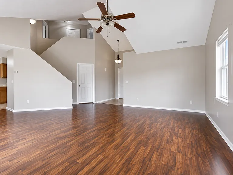 2014 Rolling Meadows Ln — Photo 6