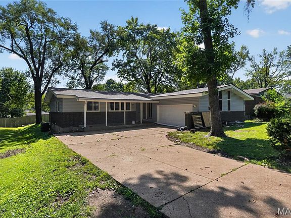 4th image of 420 Waterford Dr