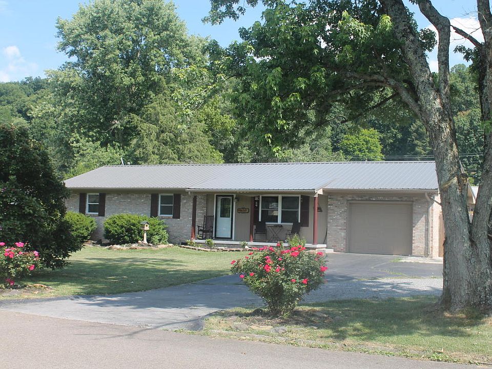 1st image of 4400 Genny Lynn Dr