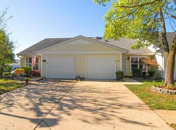 4th image of 251 Highland Village Dr