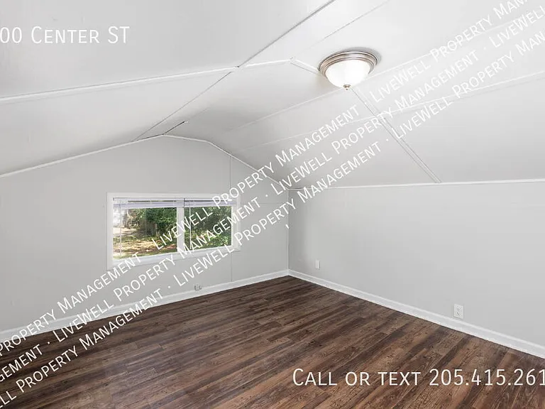 200 Center St — Photo 21