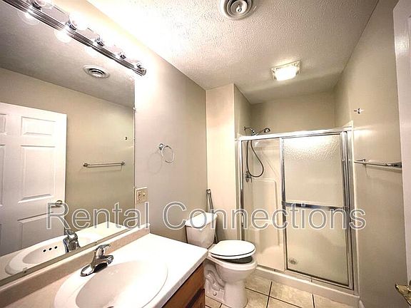 4th image of 713 Katie Ln