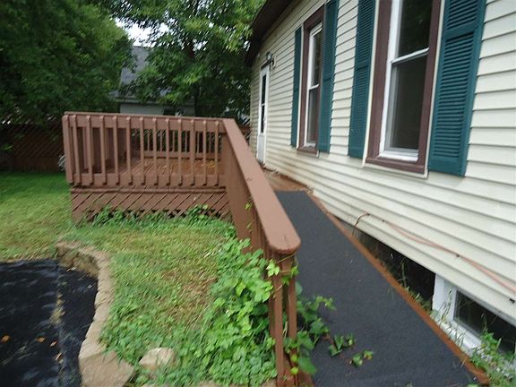 3rd image of 1241 Clover Ave