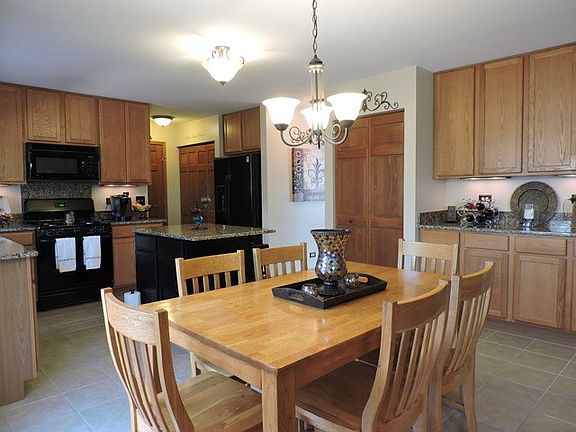 4th image of 392 Horizon Ln