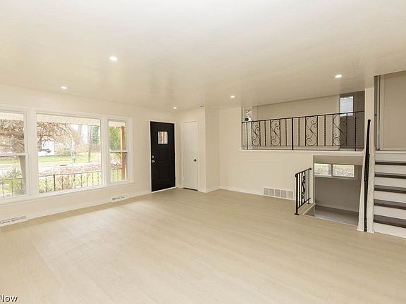 2nd image of 4381 Lucille Ave