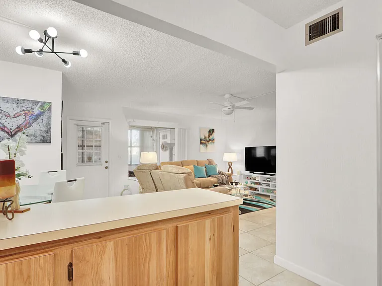 309 Knotty Pine Cir #A-1 — Photo 11
