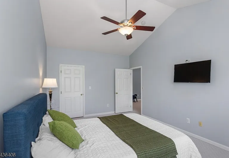 28 Devonshire Dr — Photo 34