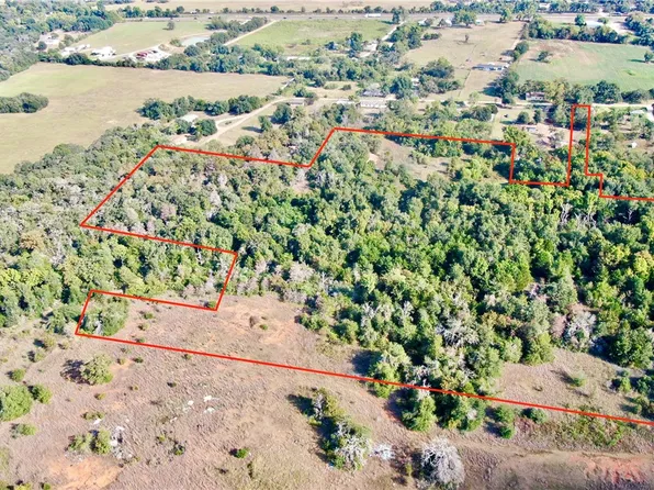 402 Professor Smith Rd, Gause, TX 77857