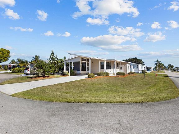 2nd image of 8530 Leadtree Court